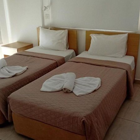 Napa Charles Apts Ajía Nápa Kültér fotó