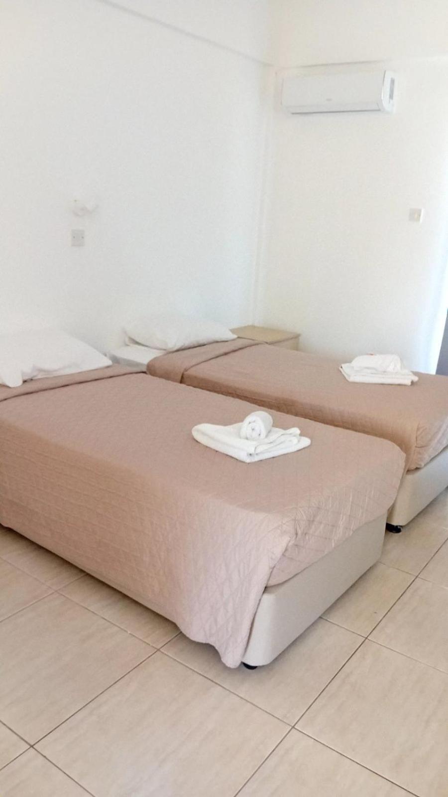 Napa Charles Apts Ajía Nápa Kültér fotó