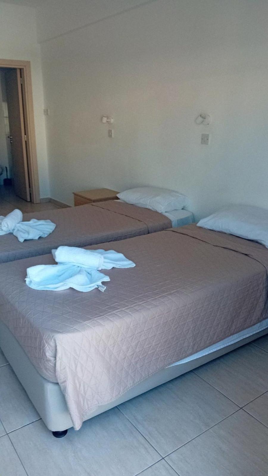 Napa Charles Apts Ajía Nápa Kültér fotó